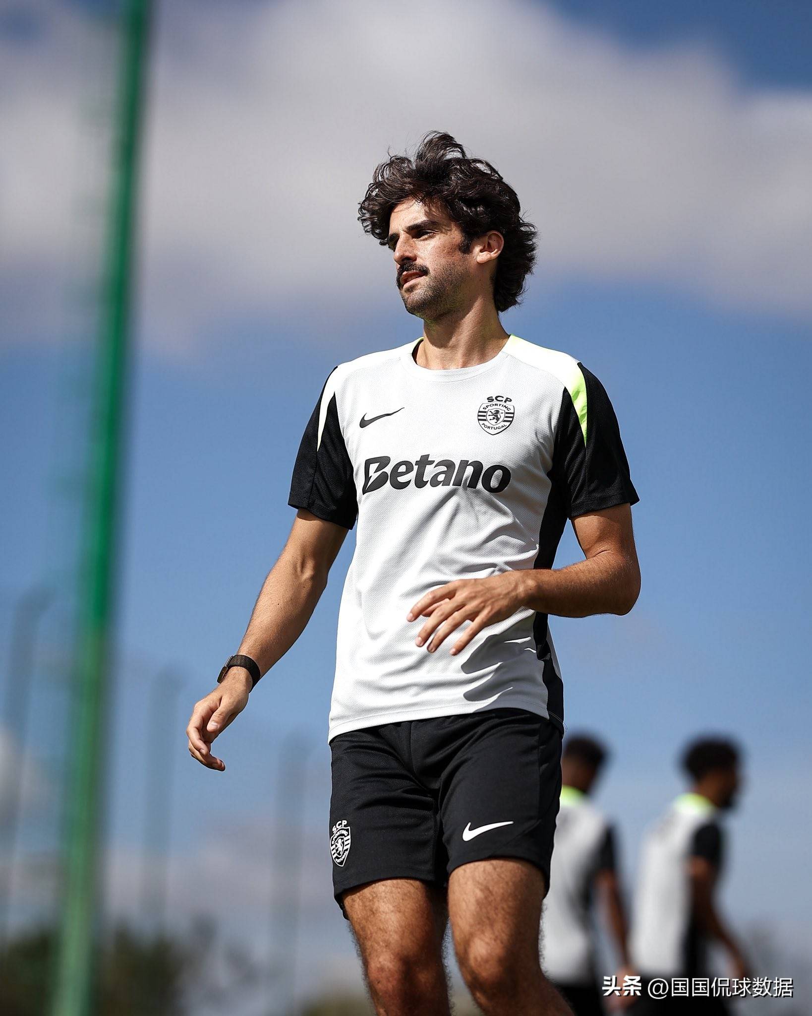 leyu app-今夜阿斯顿维拉备战葡超，完成体检细节曝光，悬念犹存，赛季目标并未改变-leyu app