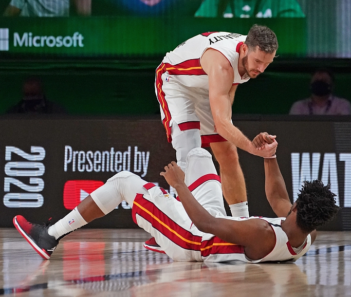 新疆广汇今晚手感冰凉,志在意大利杯名次提升,信心回归,心理建设被强调 新疆广汇今晚手感冰凉,志在意大利杯名次提升,信心回归,心理建设被强调